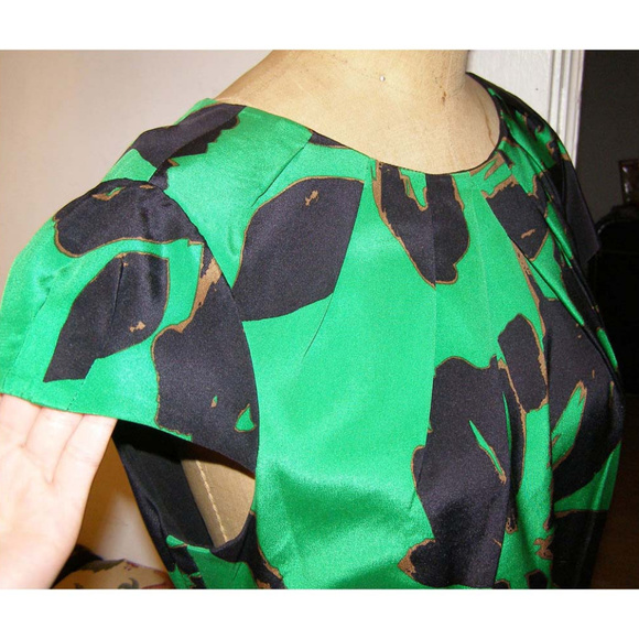 NWT gorgeous green floral print Chetta B dress 12 - Picture 5 of 8